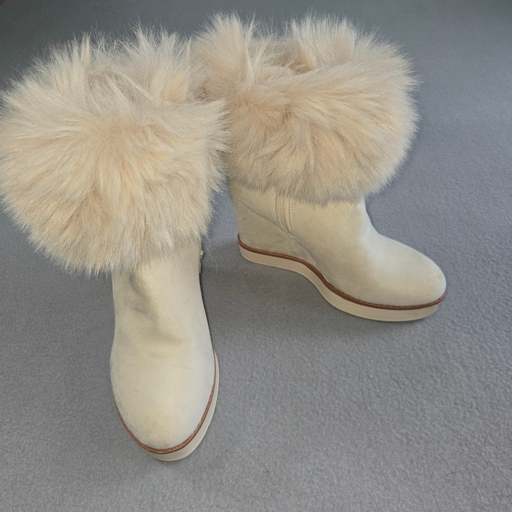 Bamboo Wolfie-04 Ankle Boot Women 7.5 Cream Faux Fur Hidden Wedge Platform